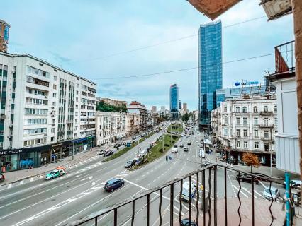 Оренда квартири подобово Київ, вулиця Басейна, 9А